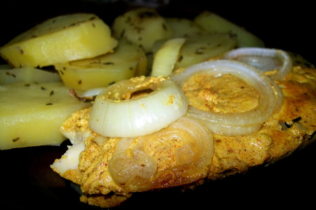 pierÅ› z kurczaka w curry